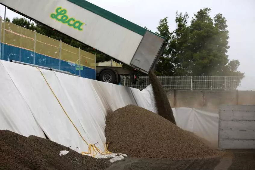 Geo Leca® ajuda a recuperar muro de suporte em zona comercial