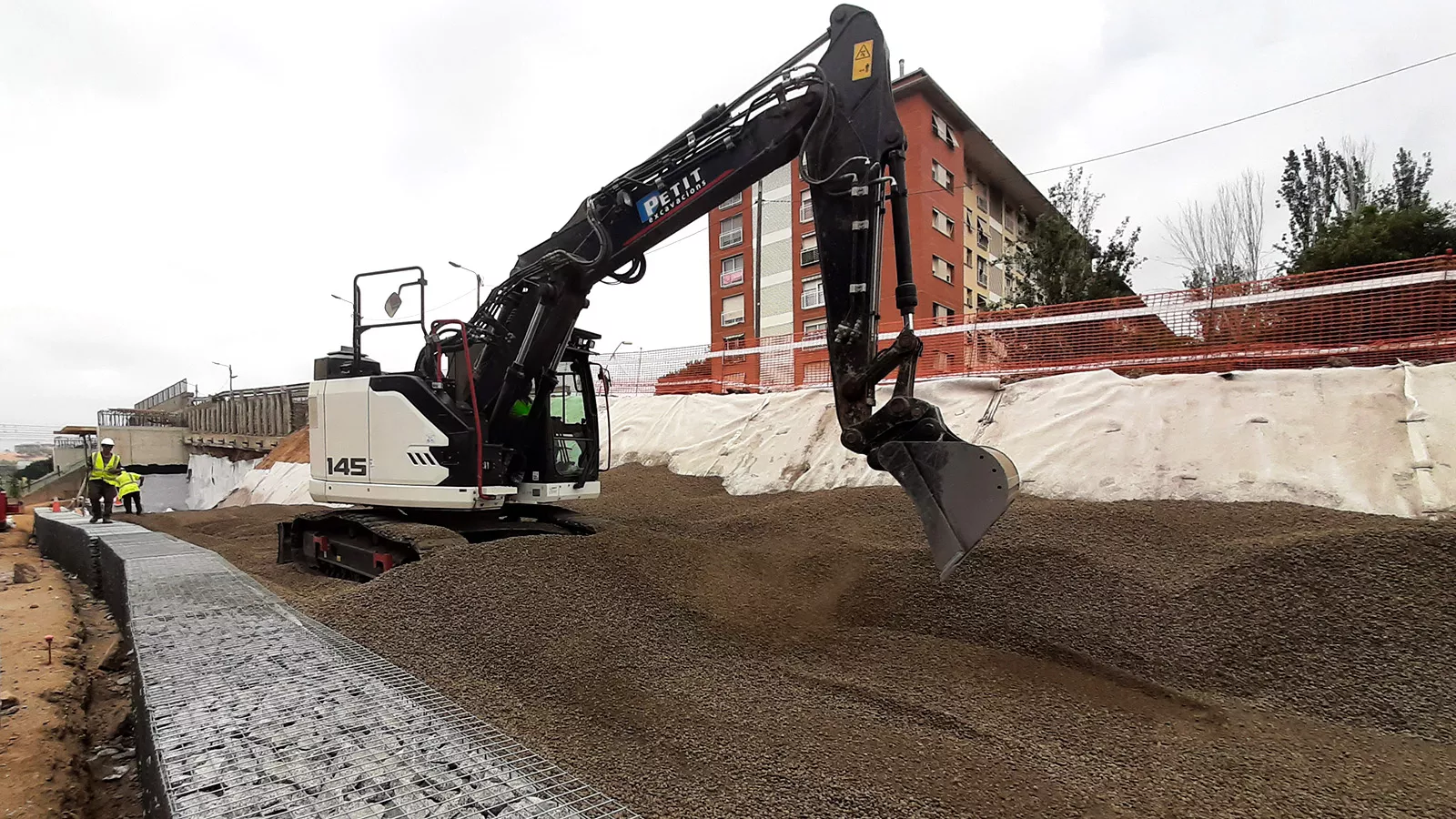 ponte C Santander em Barcelona, aplicacão da argila expandida Leca