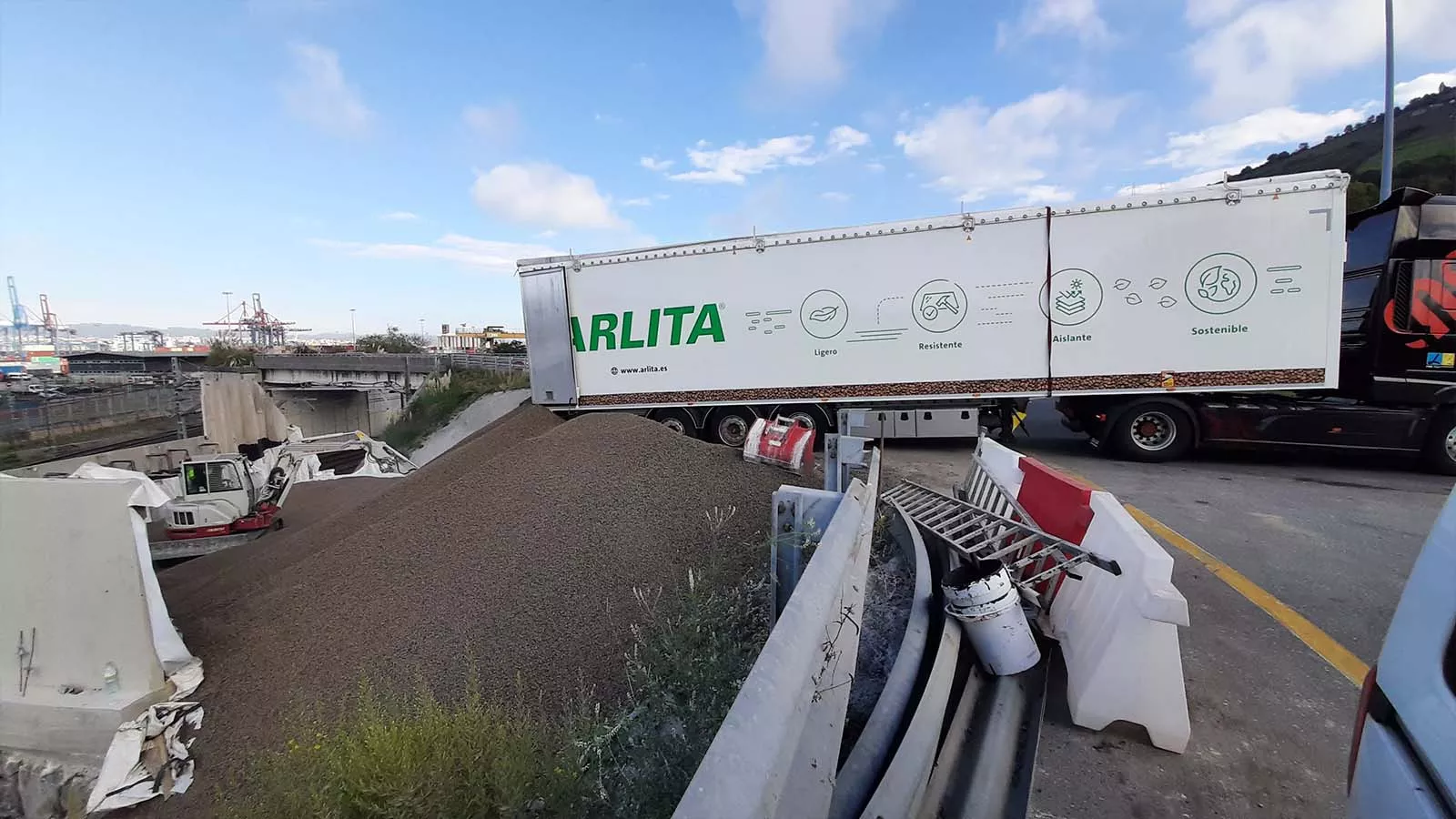 Construção da nova ponte de acesso ao Porto de Bilbau